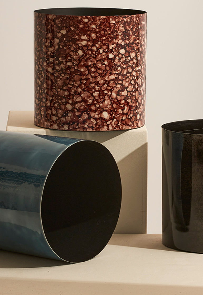 Cache-pots en métal