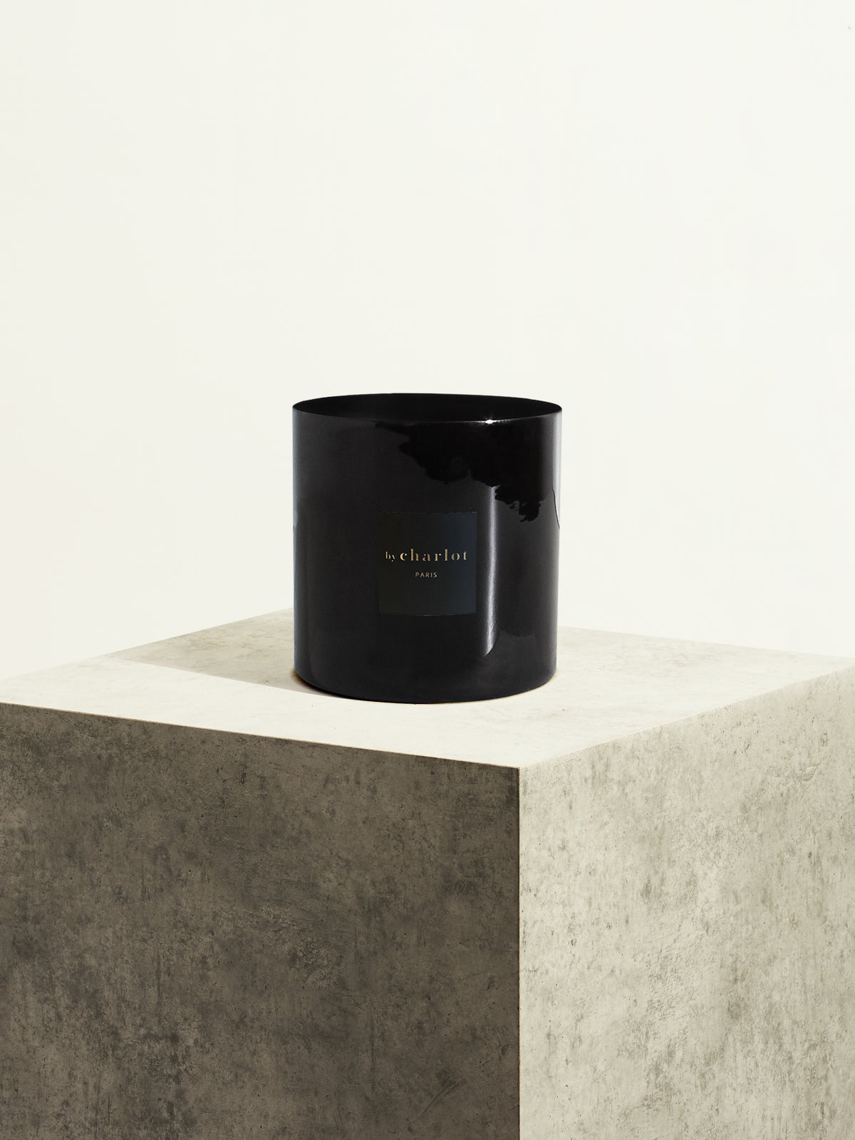 Varnished metal - Onyx Black 